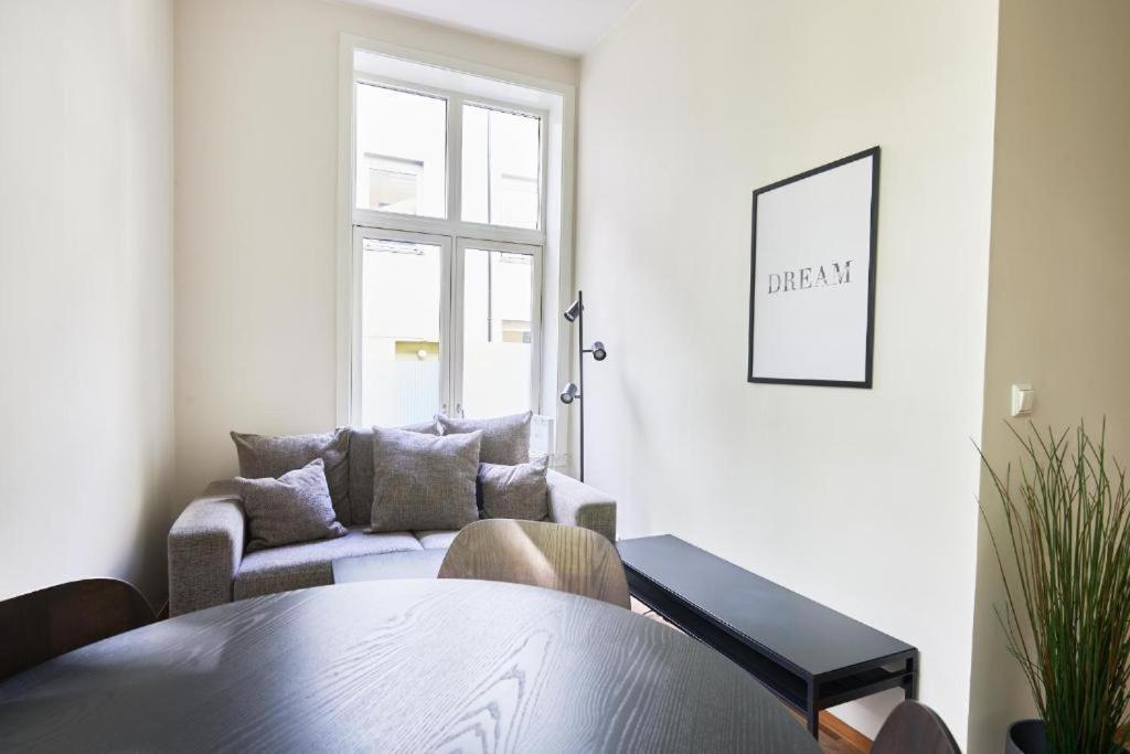 Gruenerlokka Shared Apartment Rooms Oslo Exterior photo